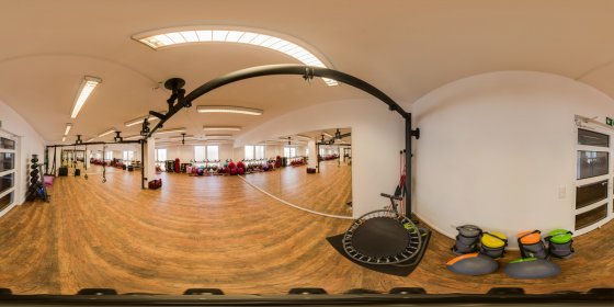 Play 'VR 360° - Sportcenter by Peter Hensel